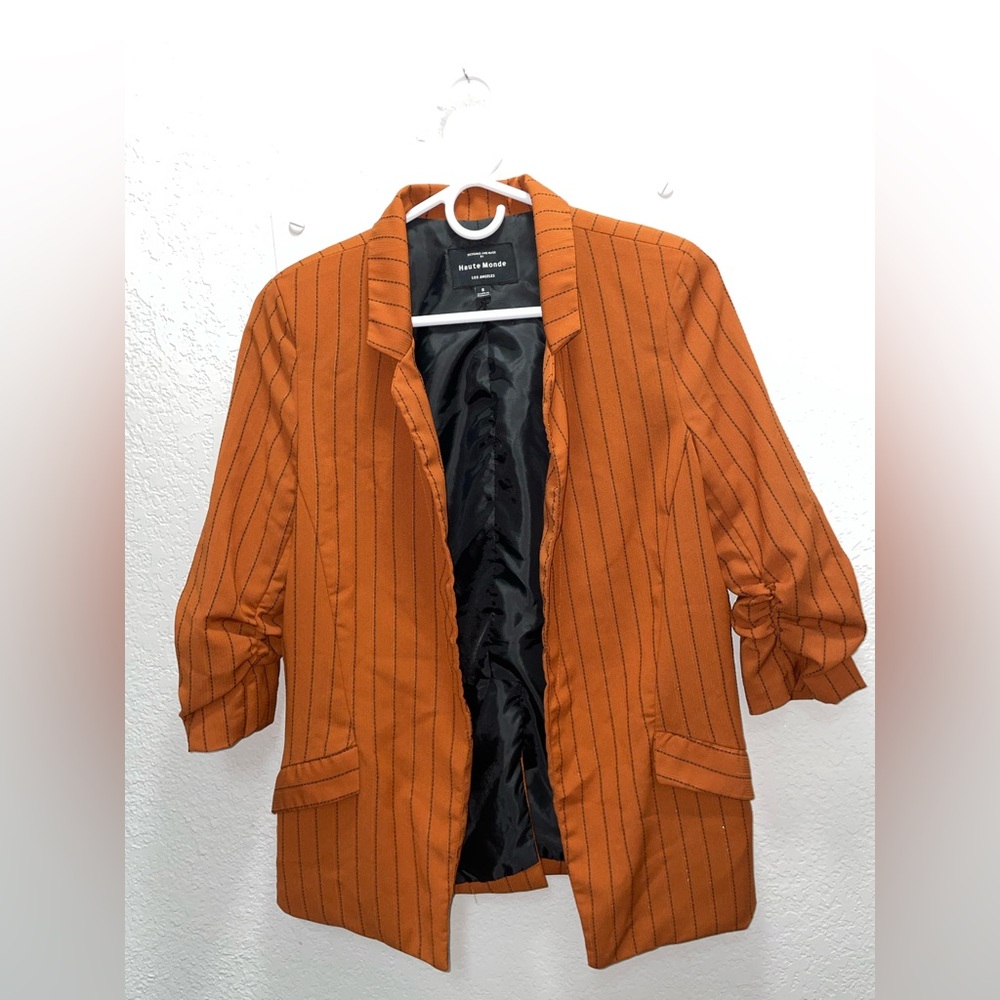 Short sleeve V-neck blazer, elegant and perfect for the office,
